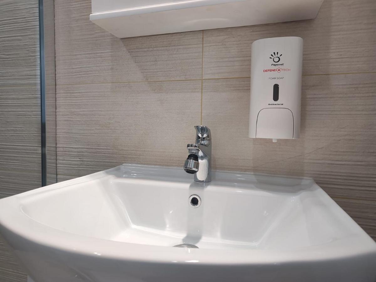 Primus Sa Bazenom,spa&wellness Centrom-velika Recepcija 125 公寓