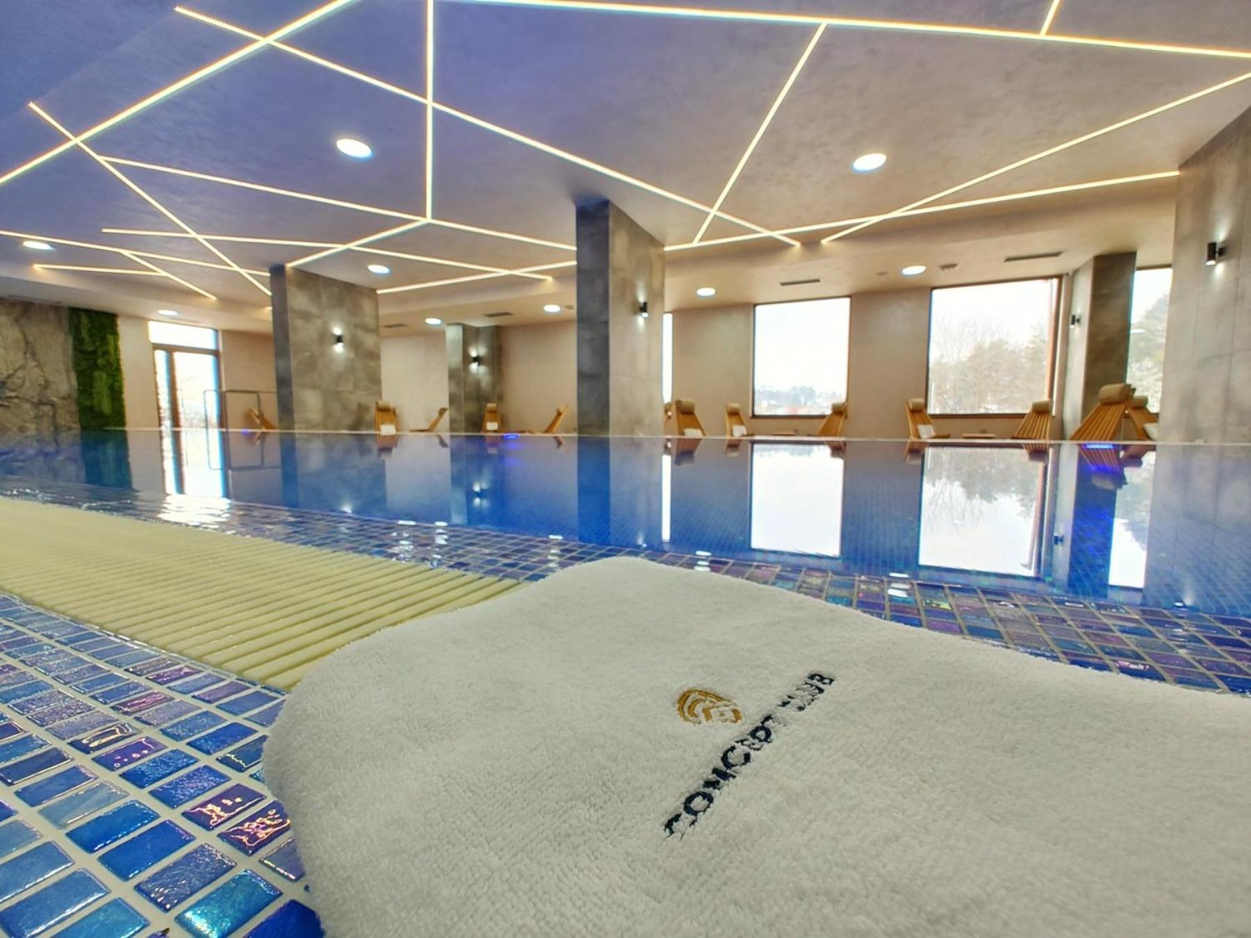 Primus Sa Bazenom,spa&wellness Centrom-velika Recepcija 125 兹拉蒂博尔